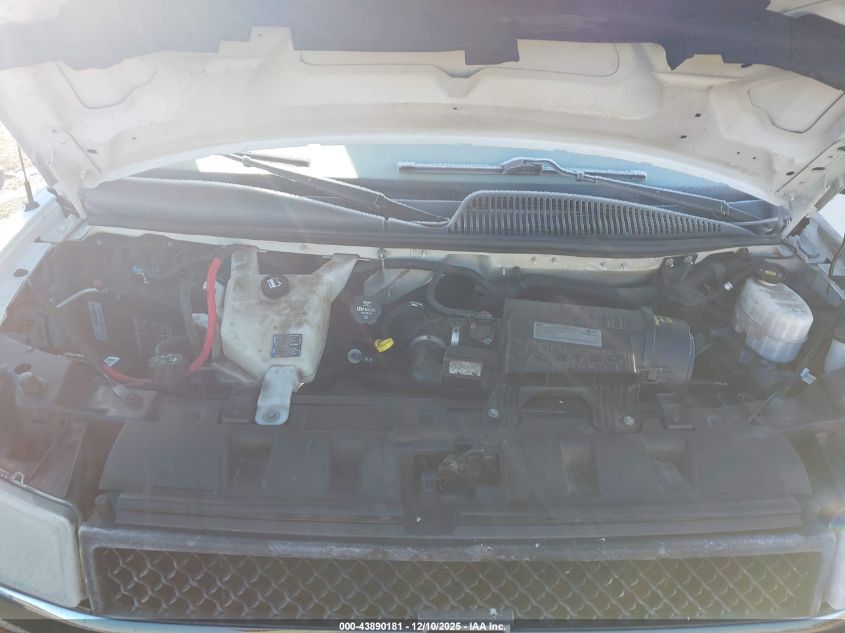 2019 Chevrolet Express Cutaway Work Van VIN: 1GB0GRFG4K1215662 Lot: 43890181