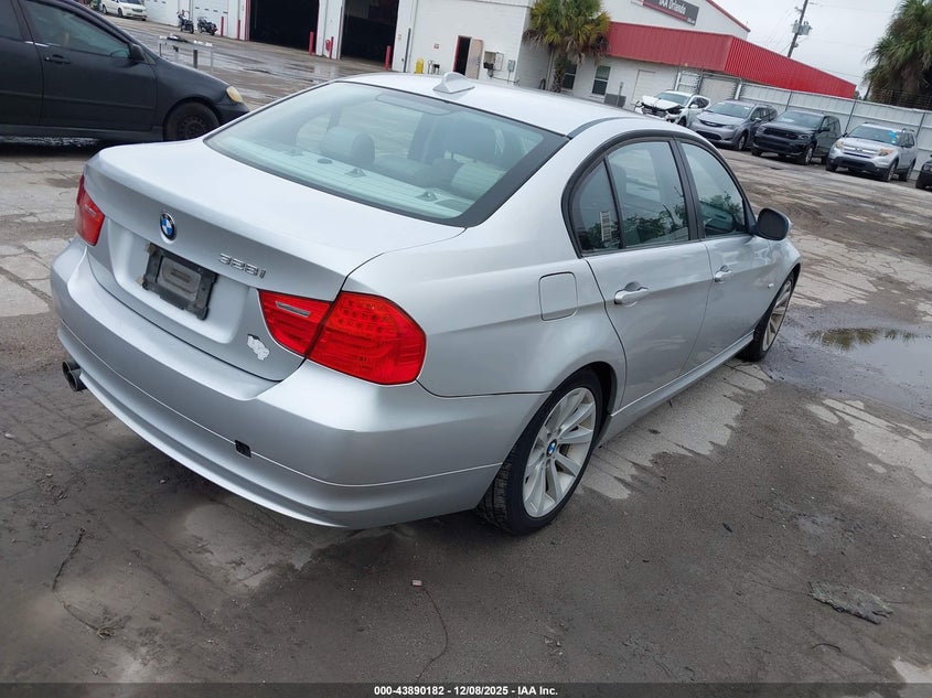 Vin: wbaph7c59aa175752, lot: 44385740, bmw 328i 20104