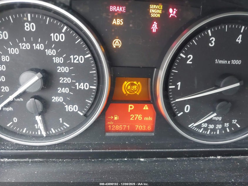 WBAPH7C59AA175752 2010 BMW 3ER photo no. 7