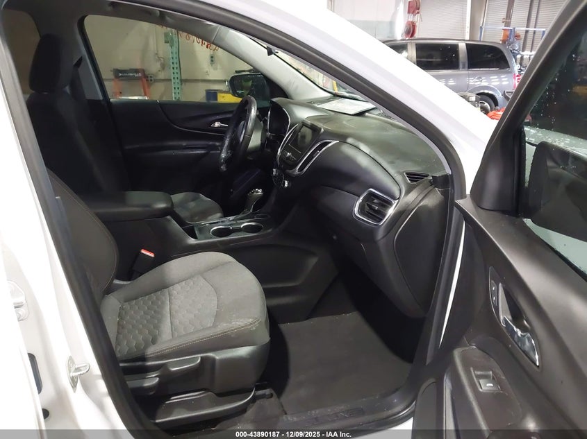 2GNAXUEV4L6167539 2020 CHEVROLET EQUINOX photo no. 5