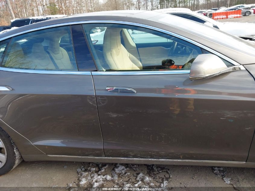 2016 Tesla Model S 60D/70D/75D/85D/90D VIN: 5YJSA1E29GF155860 Lot: 43890227