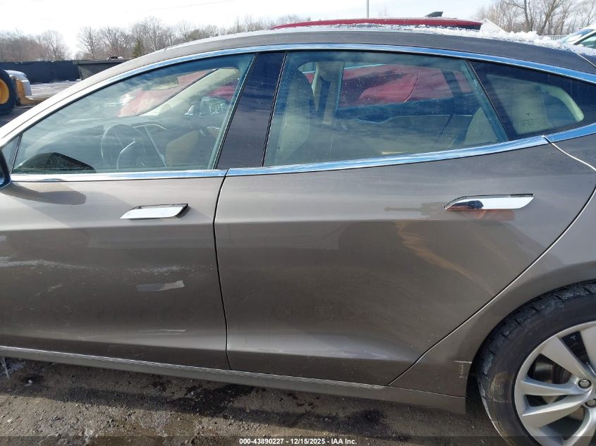 2016 Tesla Model S 60D/70D/75D/85D/90D VIN: 5YJSA1E29GF155860 Lot: 43890227