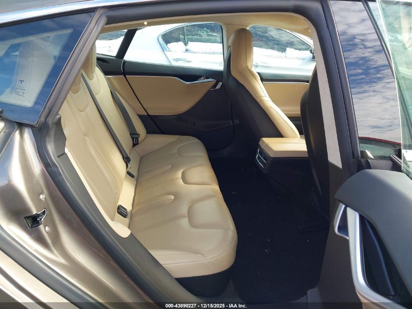 2016 Tesla Model S 60D/70D/75D/85D/90D VIN: 5YJSA1E29GF155860 Lot: 43890227