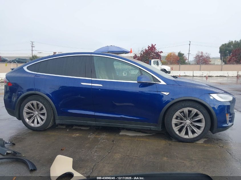 2016 Tesla Model X 60D/70D/75D/90D/P100D VIN: 5YJXCBE26GF004996 Lot: 43890245
