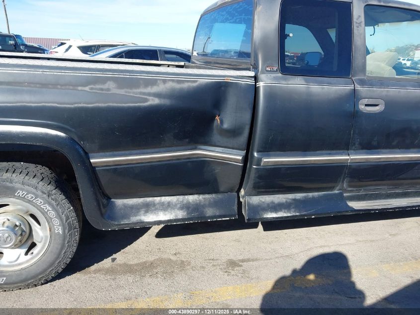 1996 Dodge Ram 2500 VIN: 3B7KC23C3TM178584 Lot: 43890297
