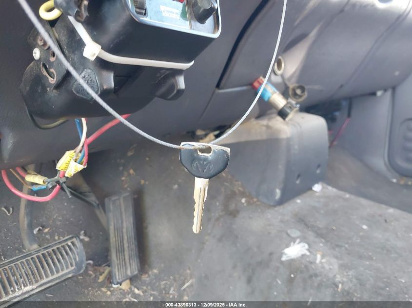 2001 Dodge Ram 1500 St VIN: 3B7HC13Y51G205294 Lot: 43890313