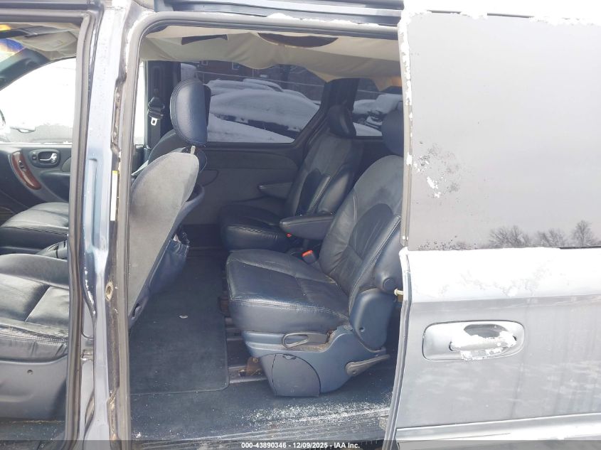 2002 Chrysler Town & Country Limited VIN: 2C8GT64LX2R597131 Lot: 43890346