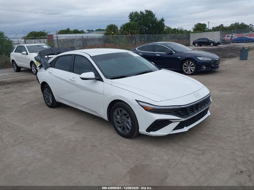 HYUNDAI ELANTRA BLUE