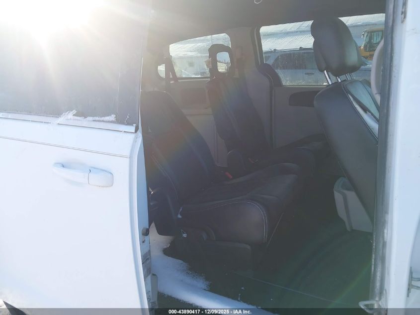 2020 Dodge Grand Caravan Sxt VIN: 2C4RDGCG2LR206072 Lot: 43890417