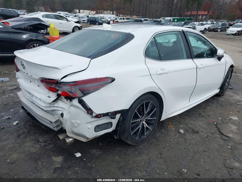 4T1G11AK7MU553546 2021 TOYOTA CAMRY photo no. 4