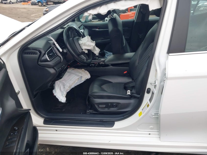 4T1G11AK7MU553546 2021 TOYOTA CAMRY photo no. 5