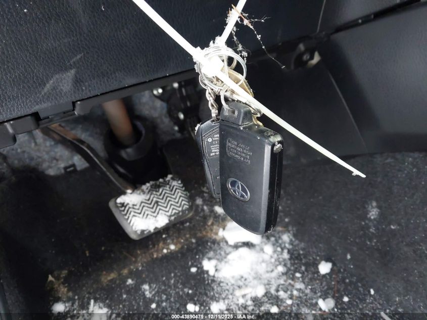 2018 Toyota Rav4 Xle VIN: JTMRFREV4JJ726910 Lot: 43890479