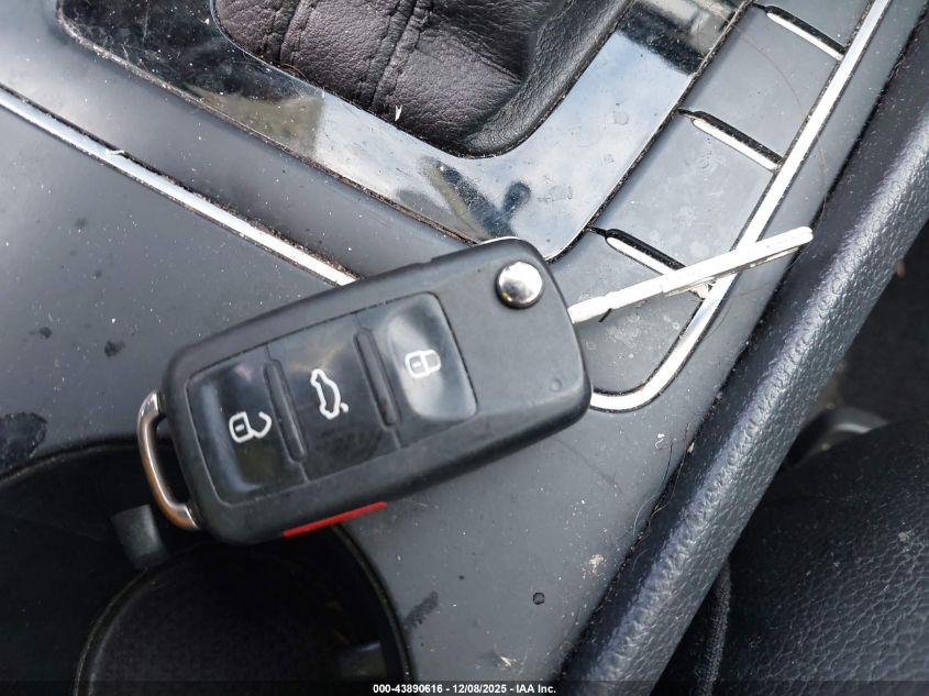 2017 Volkswagen Passat 1.8T R-Line VIN: 1VWDT7A38HC070797 Lot: 43890616