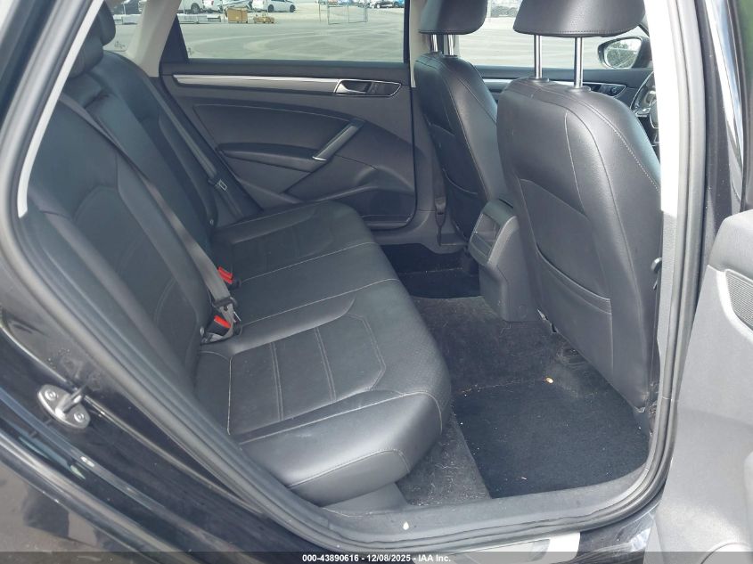 2017 Volkswagen Passat 1.8T R-Line VIN: 1VWDT7A38HC070797 Lot: 43890616