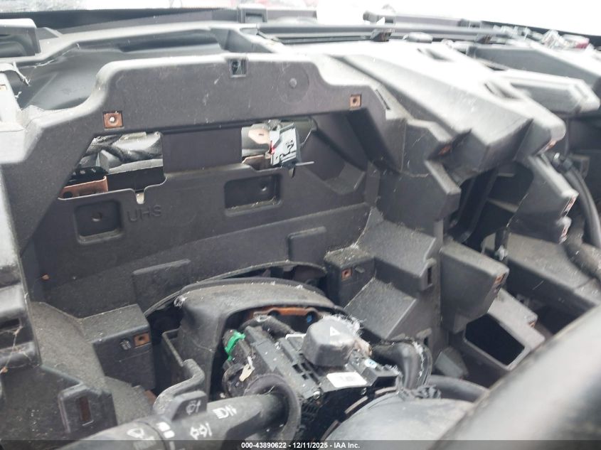 2018 GMC Yukon Slt Standard Edition VIN: 1GKS2DKC2JR381997 Lot: 43890622