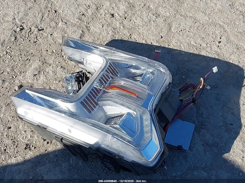 2018 Ford F-150 Lariat VIN: 1FTEW1EG4JFC02418 Lot: 43890640