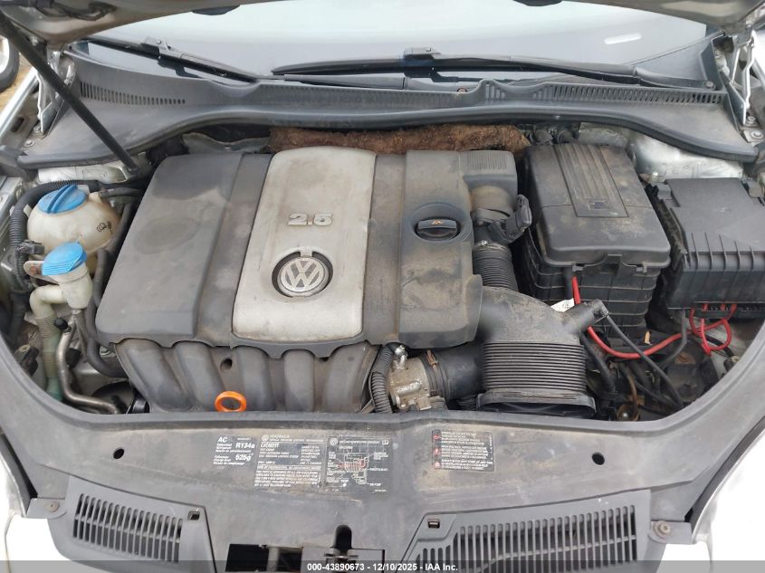 2006 Volkswagen Rabbit 4-Door VIN: WVWCR91K66W180808 Lot: 43890673