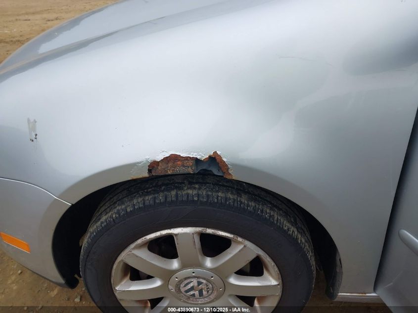 2006 Volkswagen Rabbit 4-Door VIN: WVWCR91K66W180808 Lot: 43890673