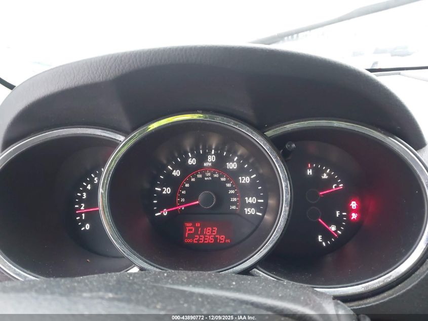 2011 Kia Sorento Lx VIN: 5XYKTCA18BG055236 Lot: 43890772