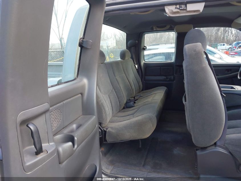 2004 Chevrolet Silverado 1500 VIN: 1GCEC19T34Z207225 Lot: 43890847