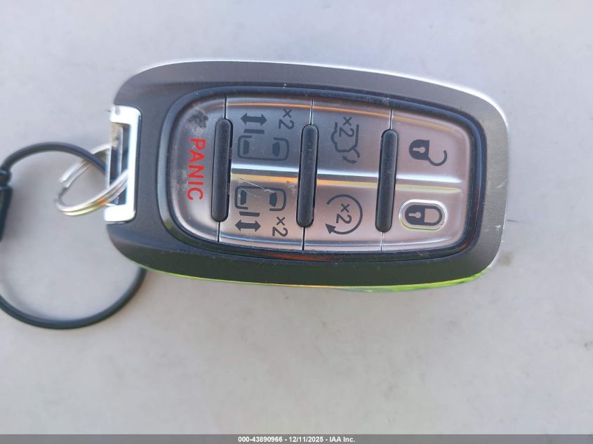 2025 Chrysler Pacifica - 2C4RC1BG5SR585469