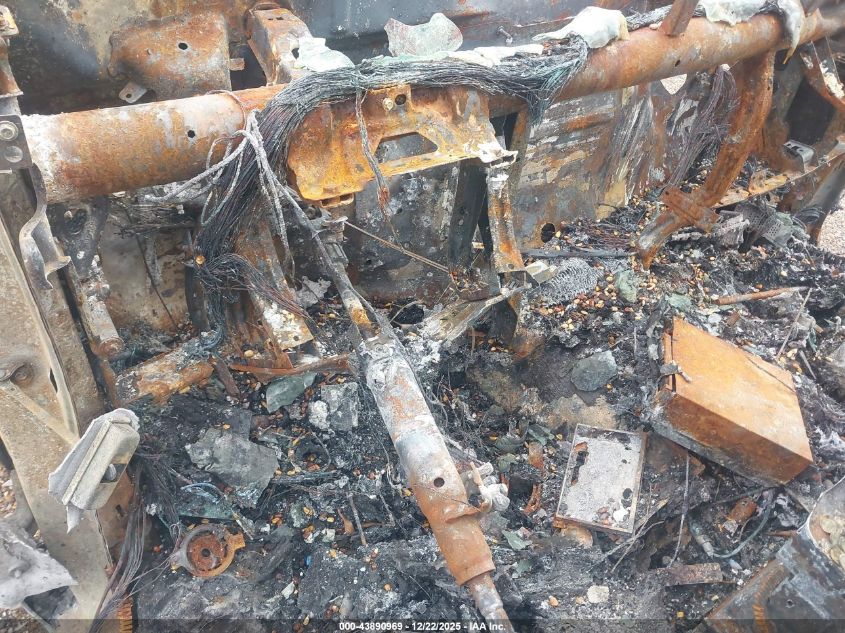 2024 GMC Sierra 1500 4Wd Short Box Pro VIN: 1GTUUAED0RZ192911 Lot: 43890969