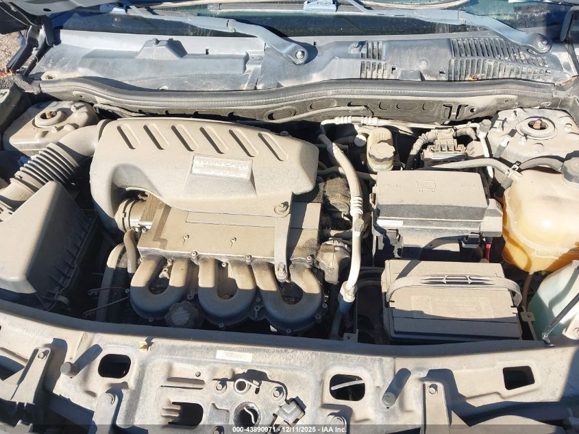 2002 Saturn Vue V6 VIN: 5GZCZ63B12S827773 Lot: 43890971