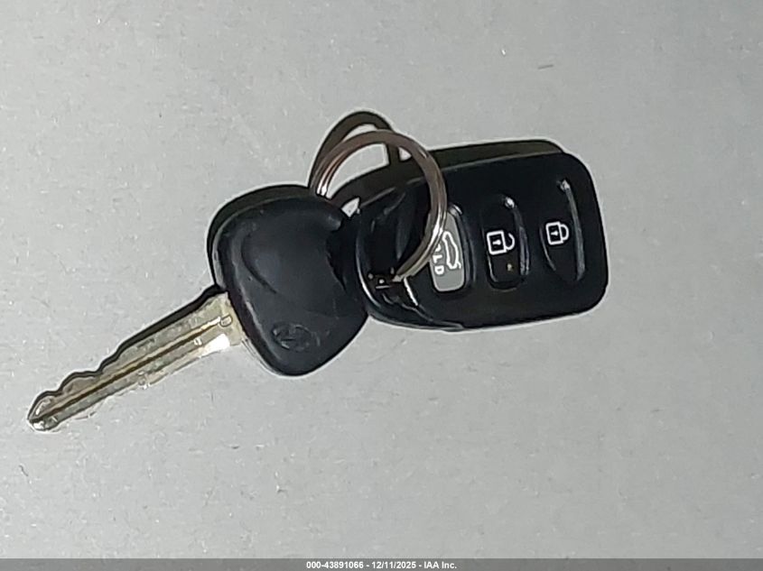 2009 Hyundai Elantra Gls VIN: KMHDU46D79U701126 Lot: 43891066