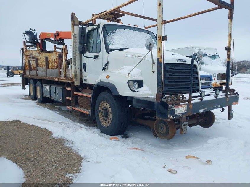 2014 FREIGHTLINER 114SD
