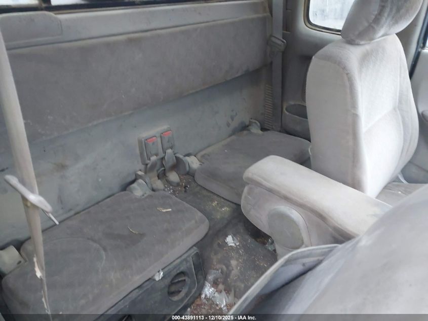 2003 Toyota Tacoma VIN: 5TEVL52N03Z157955 Lot: 43891113