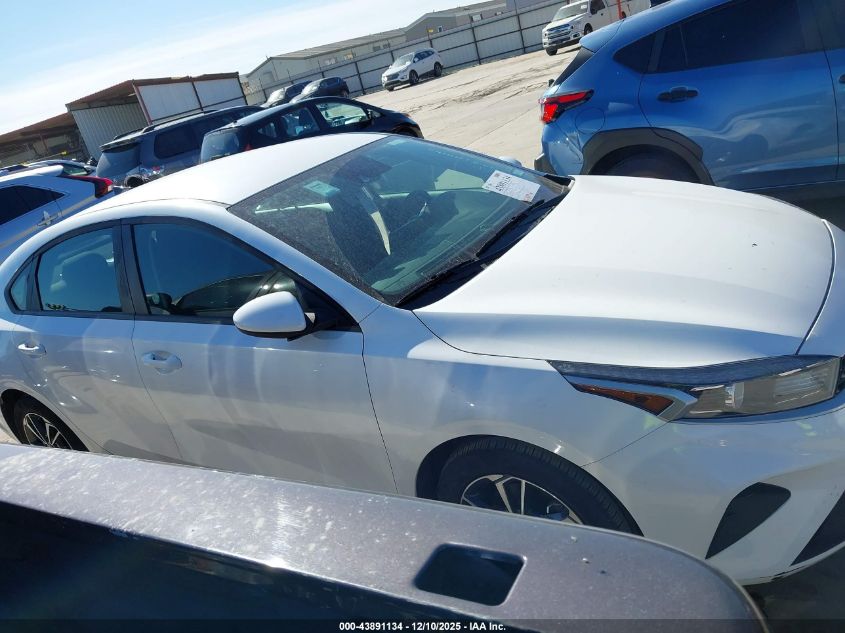 2024 Kia Forte Lxs VIN: 3KPF24AD1RE765154 Lot: 43891134