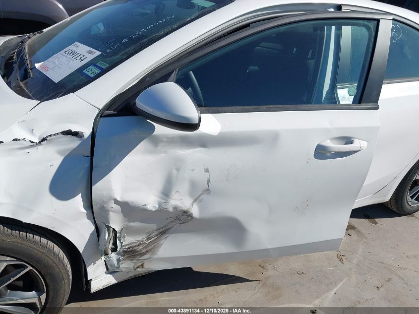 2024 Kia Forte Lxs VIN: 3KPF24AD1RE765154 Lot: 43891134