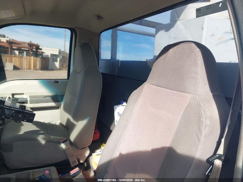 2008 Ford F-450 Chassis Xl/Xlt VIN: 1FDXF46Y18EE41244 Lot: 43891154