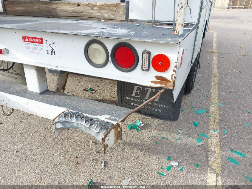 2008 Ford F-450 Chassis Xl/Xlt VIN: 1FDXF46Y18EE41244 Lot: 43891154