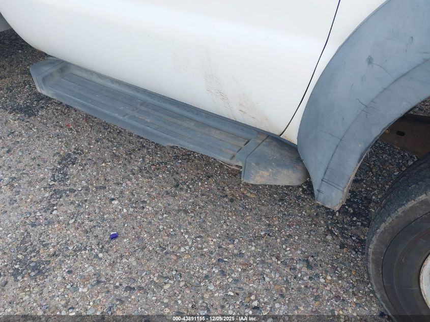 2006 Ford F-450 Chassis Xl/Xlt VIN: 1FDXF46Y86EC86172 Lot: 43891155