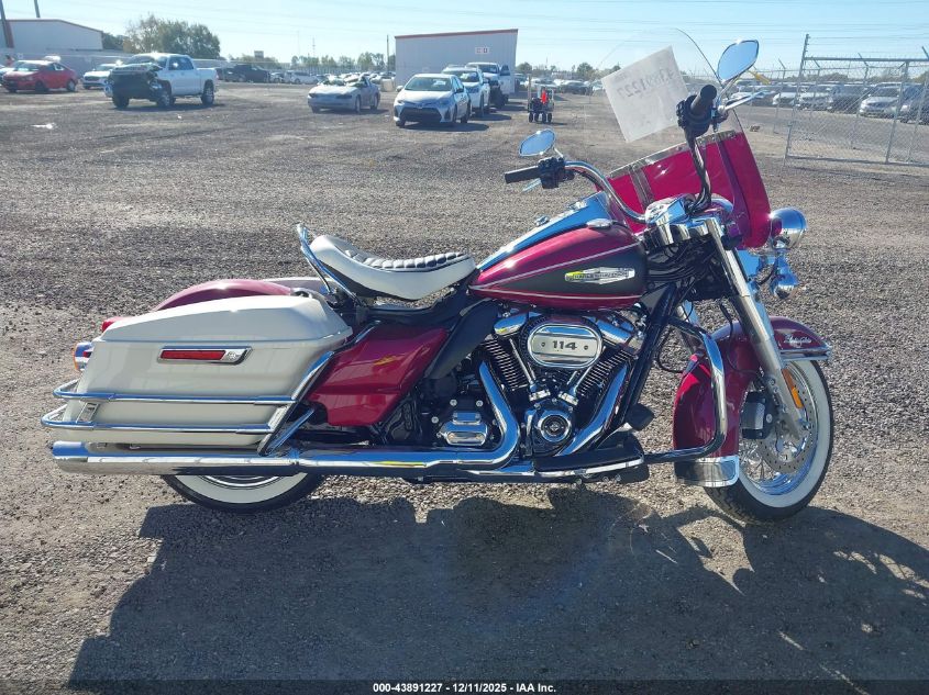 2023 Harley-Davidson Flhfb VIN: 1HD1ADP18PB627761 Lot: 43891227