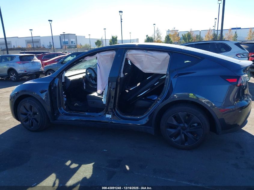 2025 Tesla Model Y Long Range Dual Motor Rear-Wheel Drive VIN: 7SAYGDEDXSF246188 Lot: 43891248