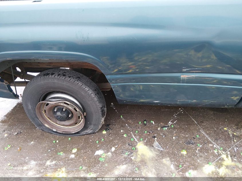 1996 Dodge Ram 1500 VIN: 1B7HC16X9TS692076 Lot: 43891257