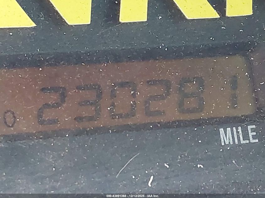 2000 Toyota Avalon Xl VIN: 4T1BF28B6YU094538 Lot: 43891368