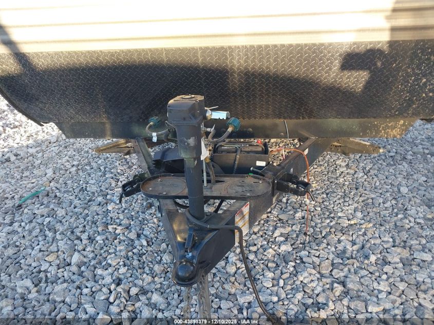 2017 Aspen Other VIN: 4YDT27927HH923218 Lot: 43891379