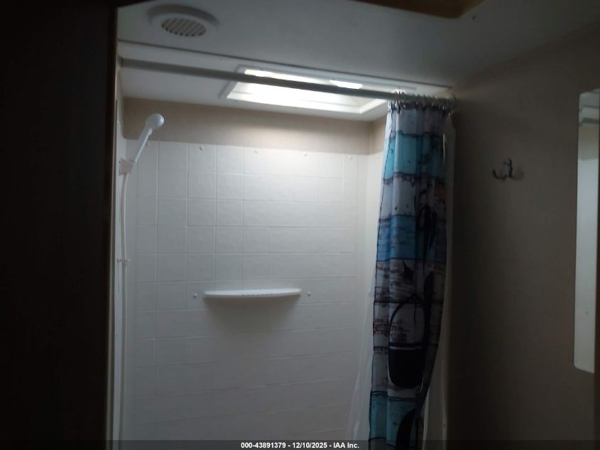 2017 Aspen Other VIN: 4YDT27927HH923218 Lot: 43891379