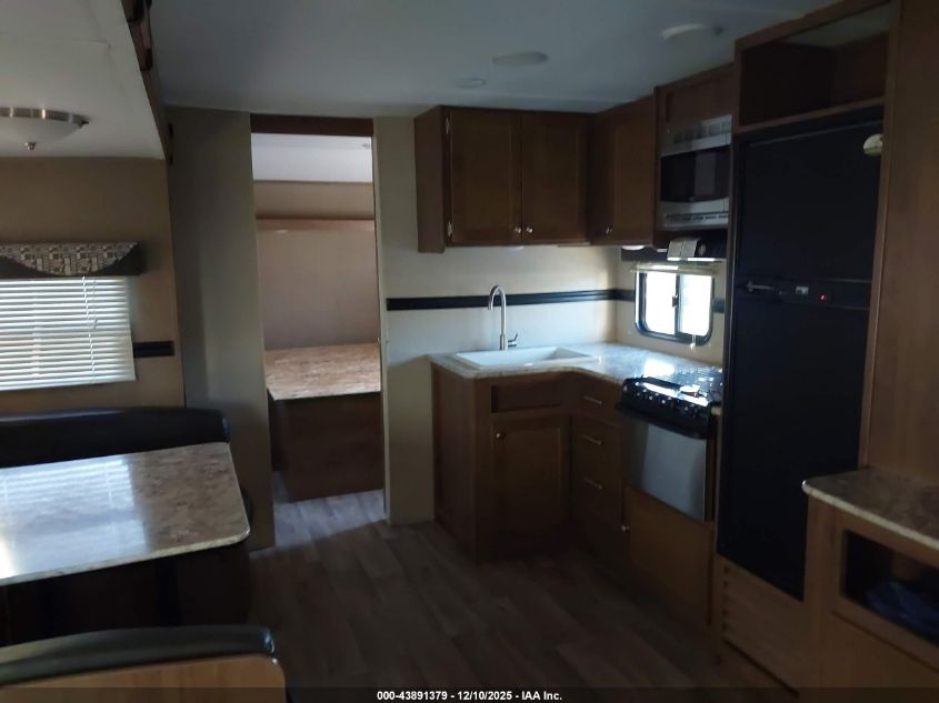 2017 Aspen Other VIN: 4YDT27927HH923218 Lot: 43891379