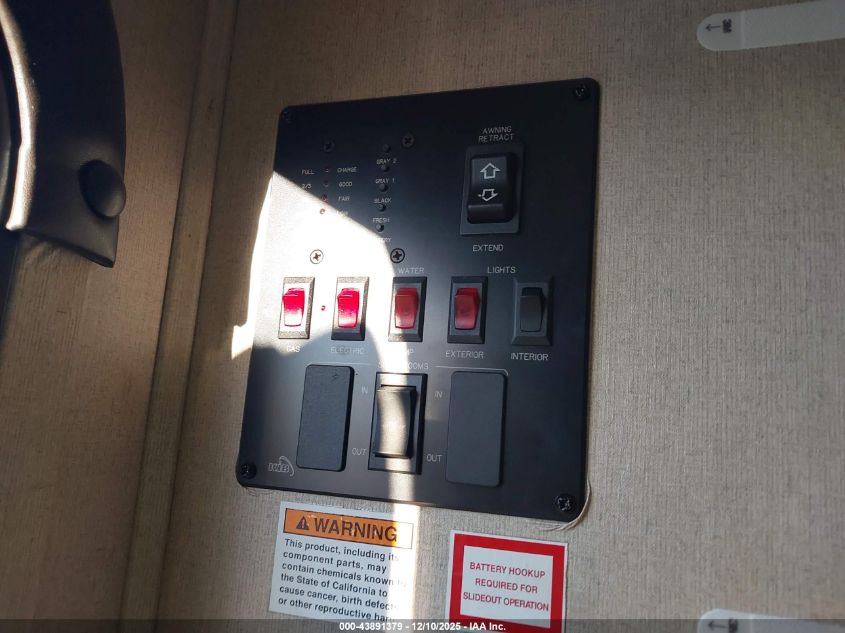 2017 Aspen Other VIN: 4YDT27927HH923218 Lot: 43891379