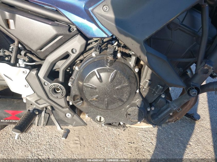 2025 Kawasaki Ex650 P VIN: ML5EXEP10SDAE7045 Lot: 43891437