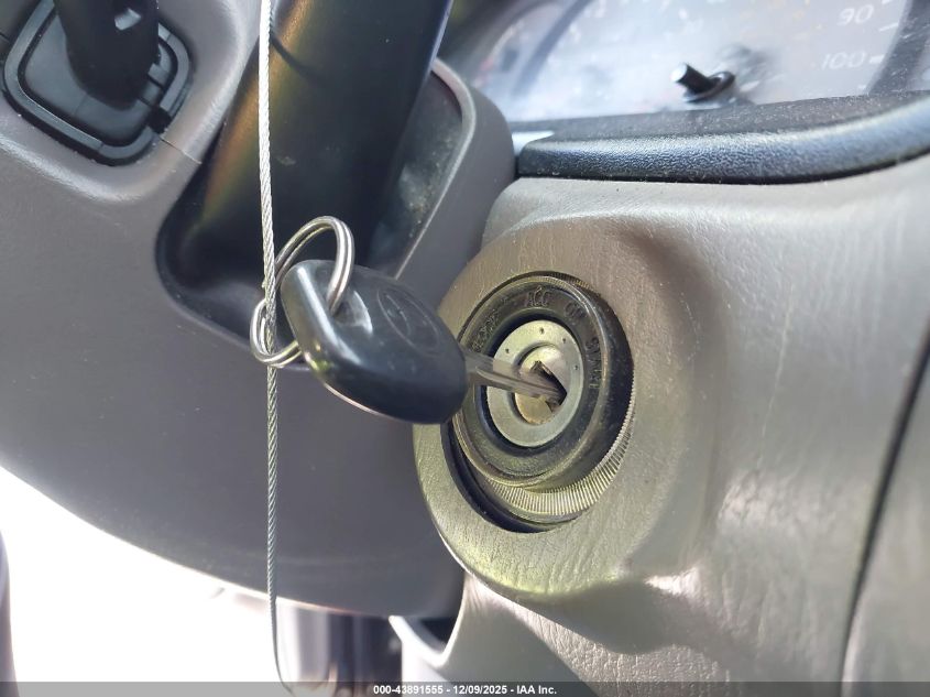 2002 Toyota Sequoia Sr5 V8 VIN: 5TDZT34AX2S059303 Lot: 43891555