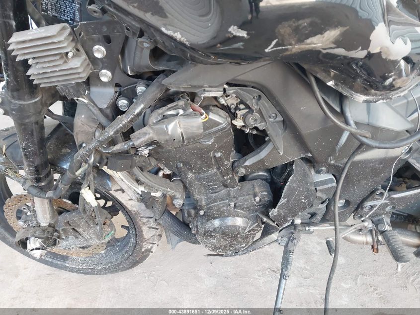 2015 Kawasaki Zx1000 M VIN: JKAZXCM1XFA005081 Lot: 43891651