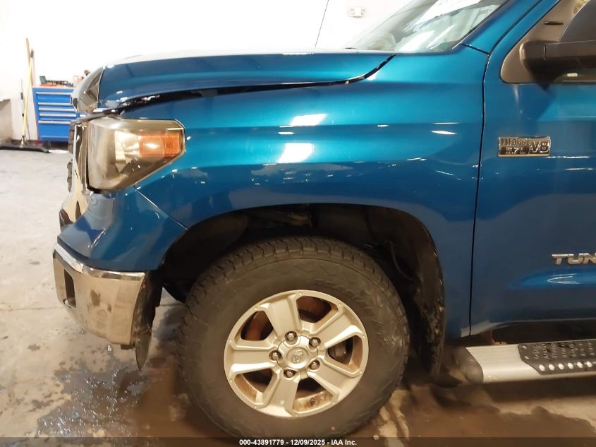 2018 Toyota Tundra Sr5 5.7L V8 VIN: 5TFUW5F12JX712094 Lot: 43891779