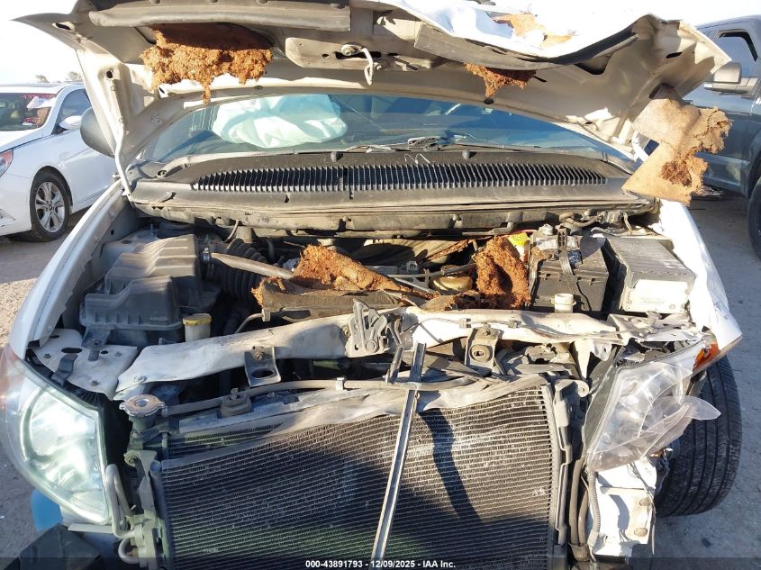 2004 Dodge Grand Caravan Sxt VIN: 2D4GP44L04R622635 Lot: 43891793