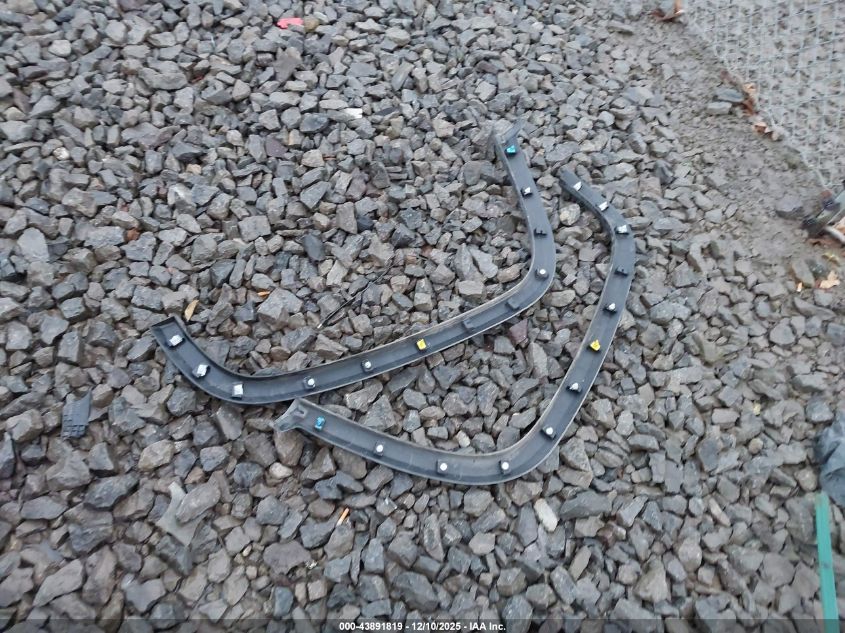 2024 Chevrolet Silverado 2500Hd 4Wd Standard Bed Work Truck VIN: 2GC4YLE78R1167516 Lot: 43891819