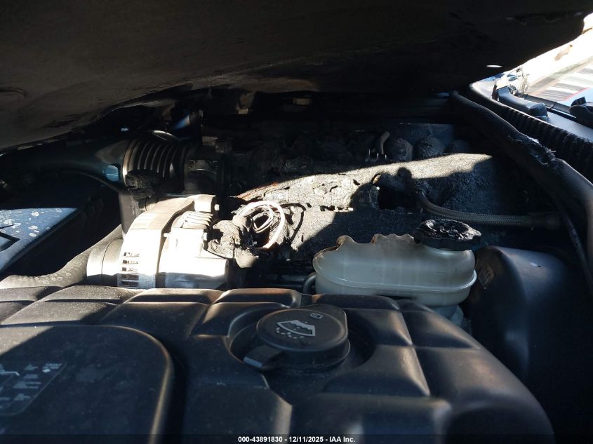 2002 Chevrolet Corvette VIN: 1G1YY22G825122265 Lot: 43891830